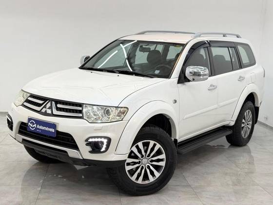 MITSUBISHI PAJERO DAKAR 3.2 HPE 4X4 7 LUGARES 16V TURBO INTERCOOLER DIESEL 4P AUTOMÁTICO MITSUBISHI PAJERO DAKAR 3.2 HPE 4X4 7 LUGARES 16V TURBO INTERCOOLER DIESEL 4P AUTOMÁTICO